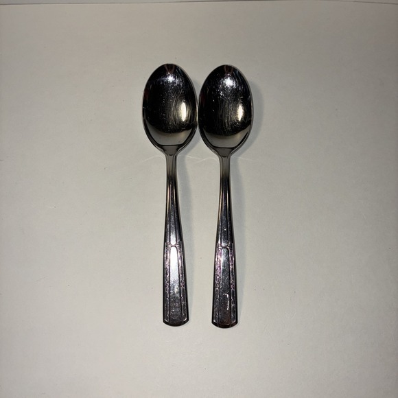 The Unbranded Brand Other - Providence PLAZA Stainless Solid Serving Spoon Tradition Glossy USA Flatware